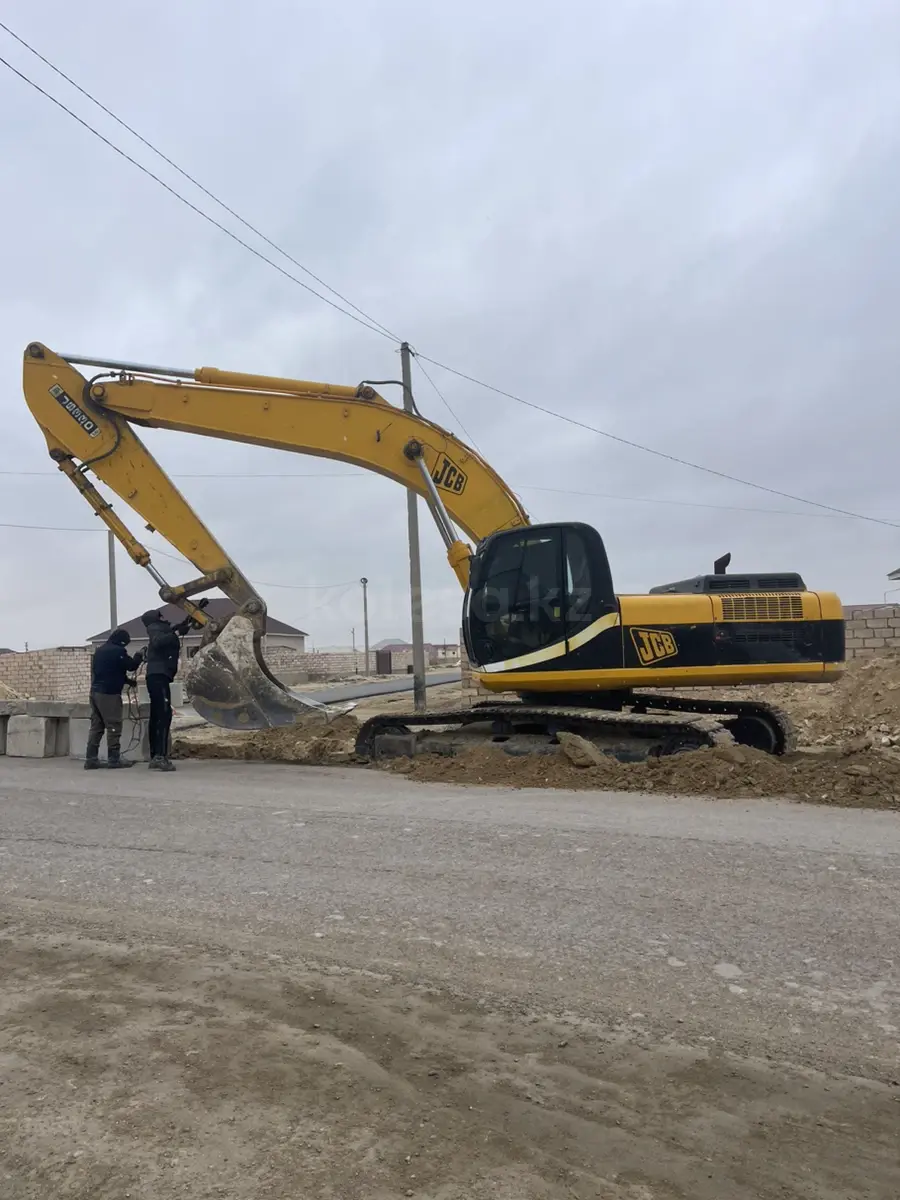JCB
