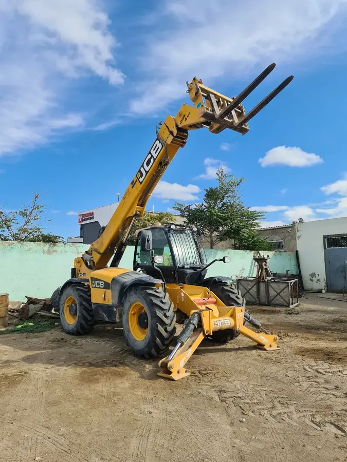 JCB