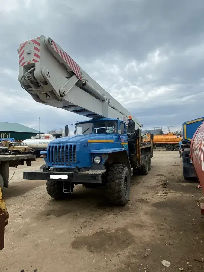 УРАЛ