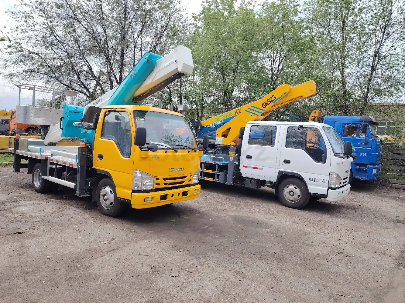 ISUZU