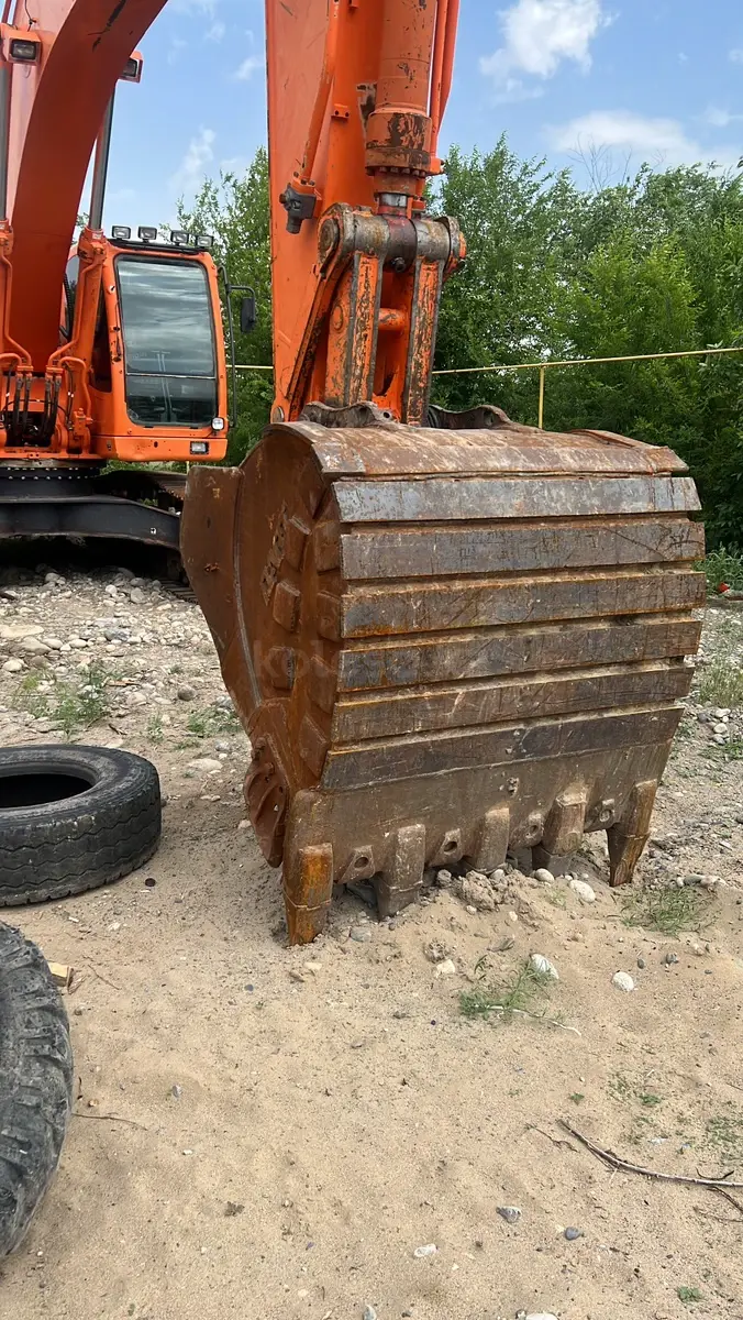 DOOSAN / DEVELON