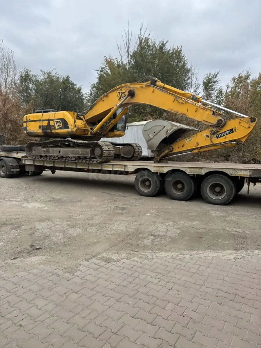 JCB