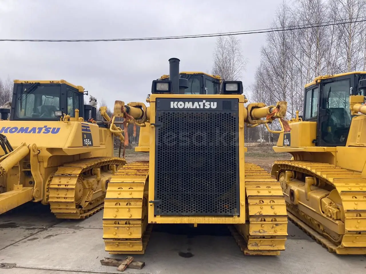 KOMATSU