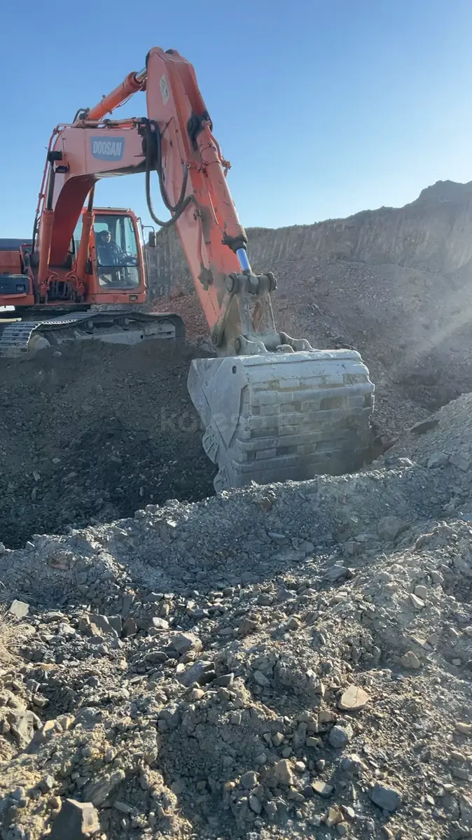 DOOSAN / DEVELON