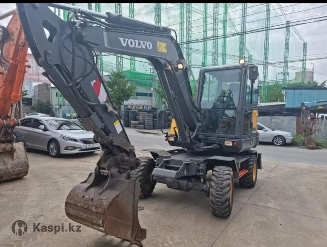VOLVO