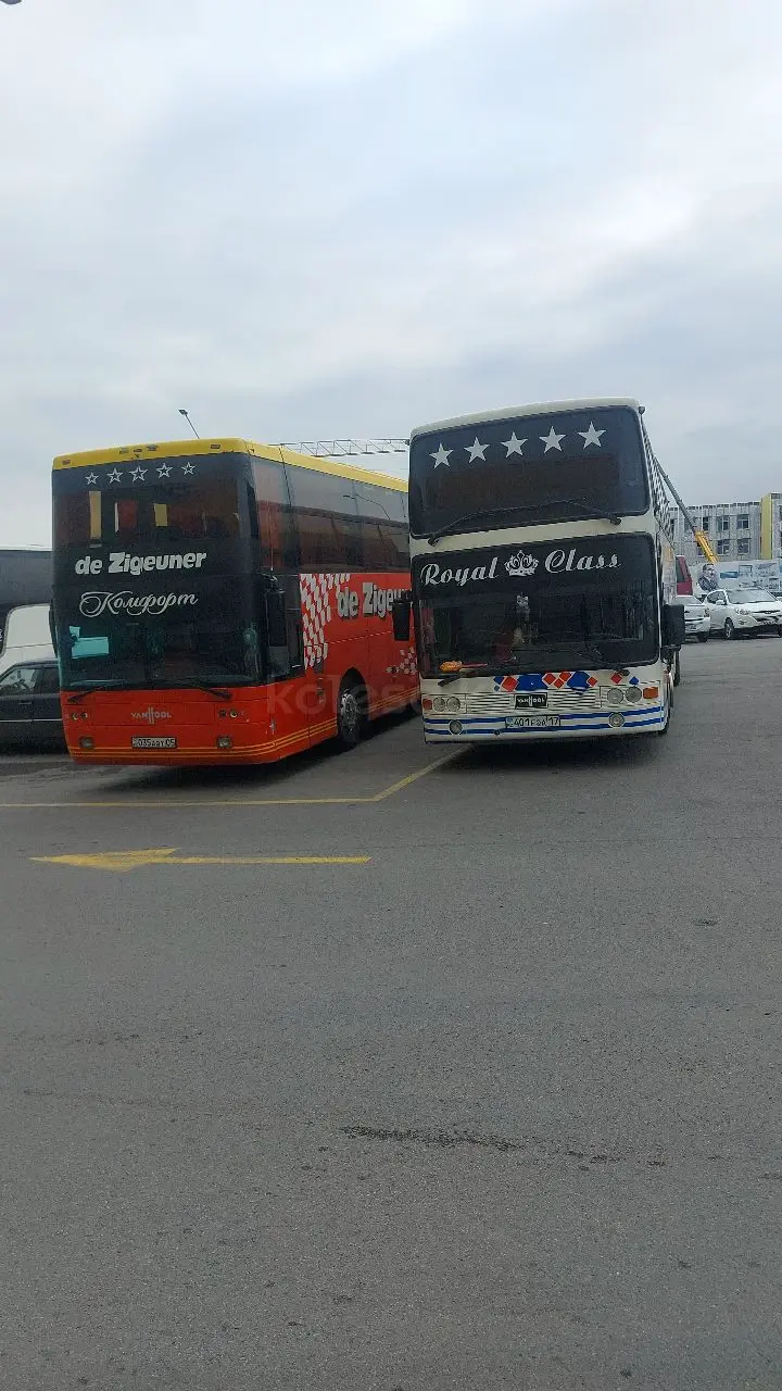 VAN HOOL