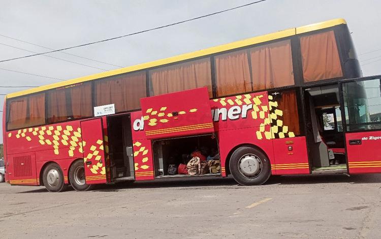 VAN HOOL