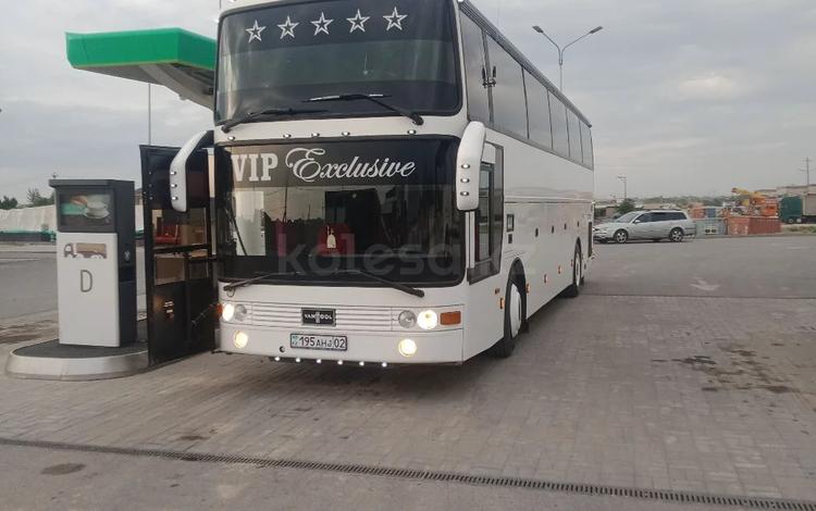 VAN HOOL