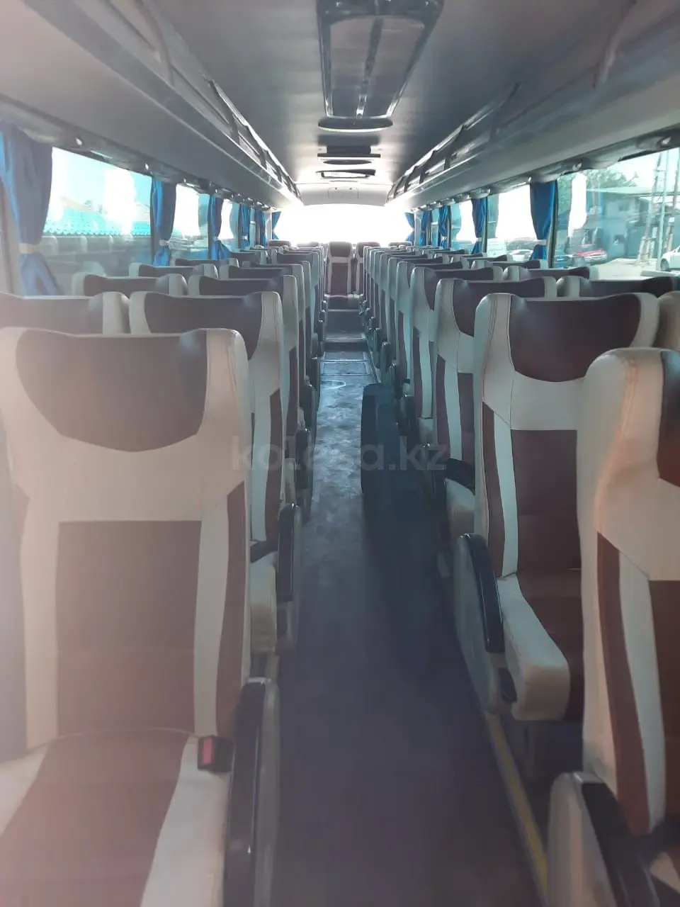 VAN HOOL