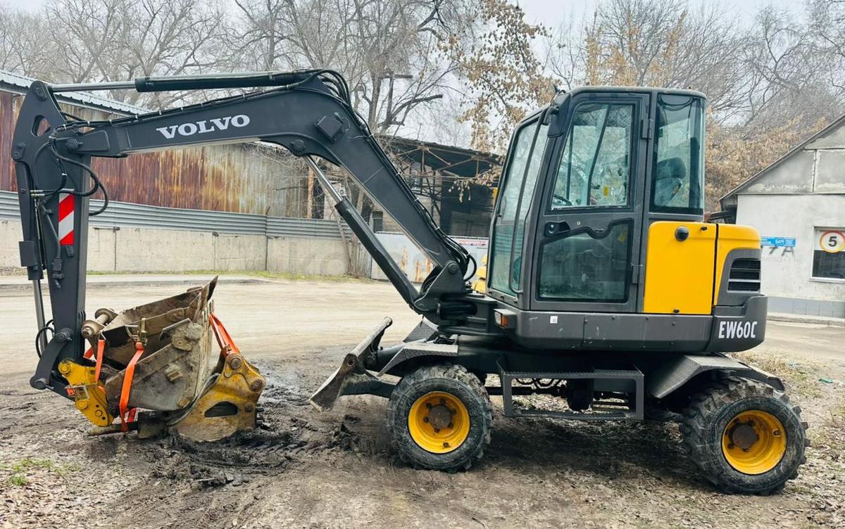 VOLVO