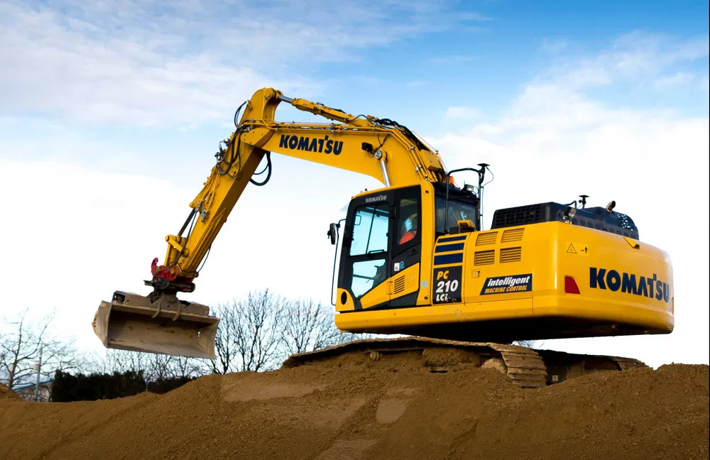 KOMATSU