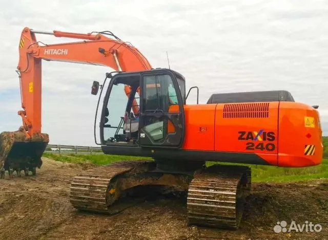 HITACHI