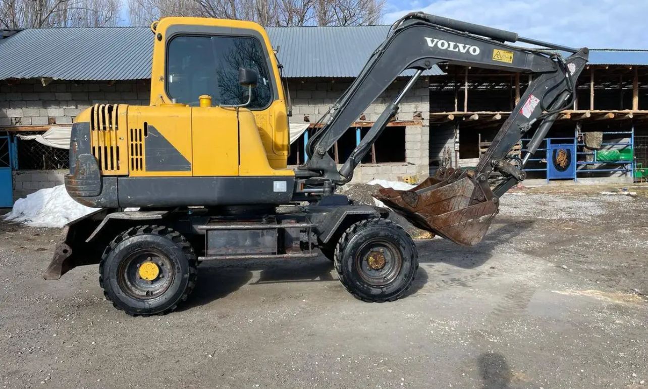 VOLVO