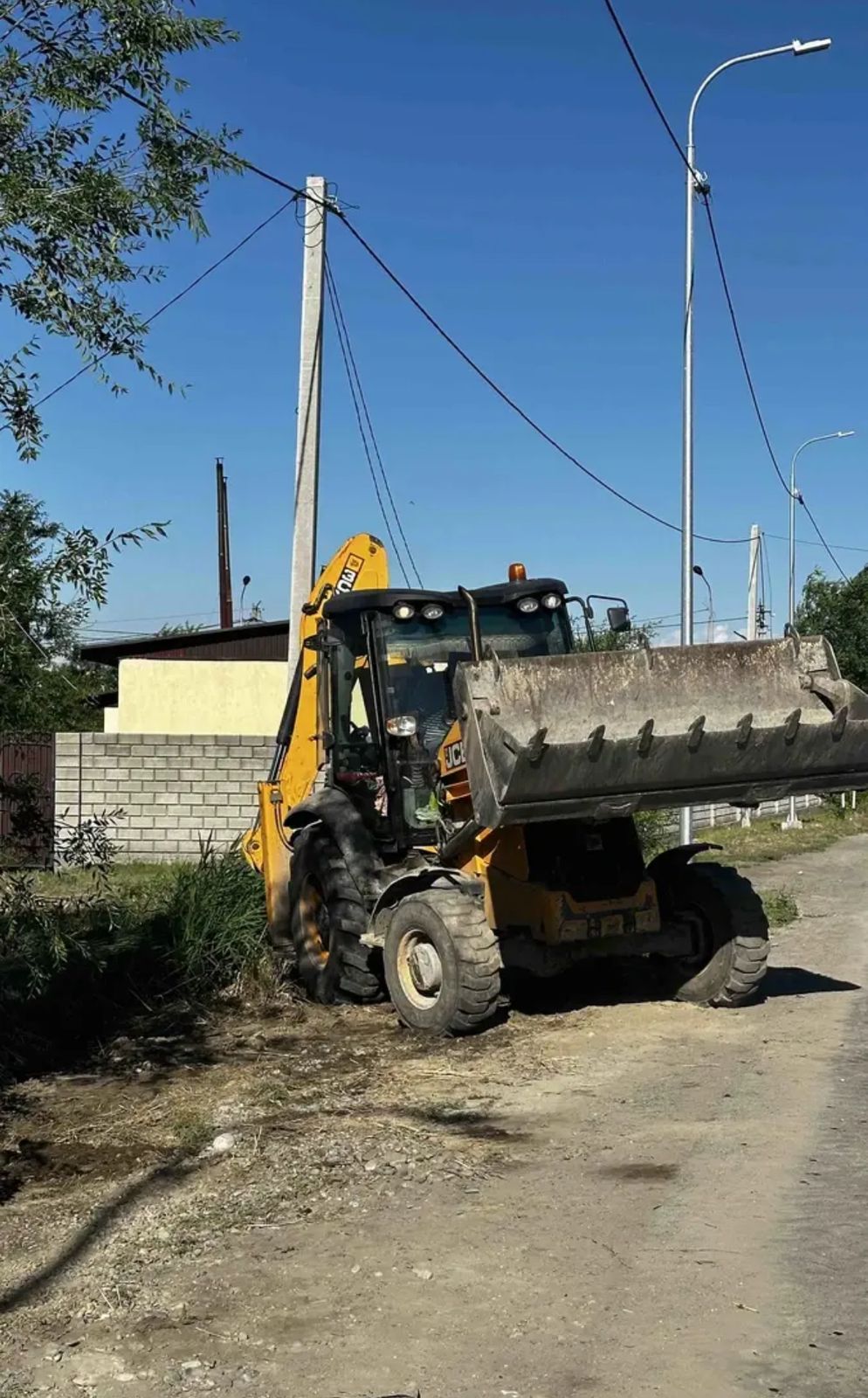 JCB