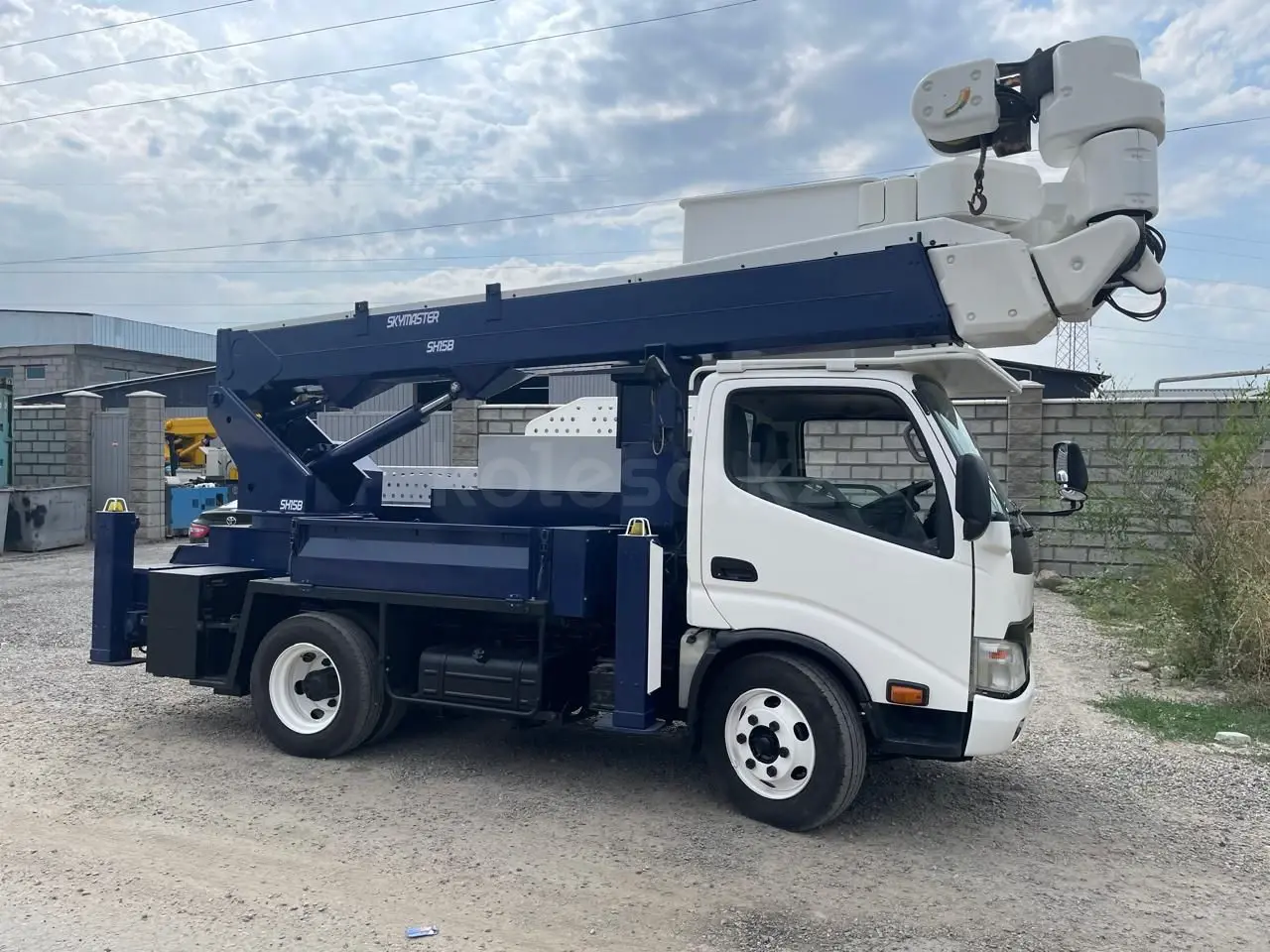 Isuzu KLF5070ZYSQ6