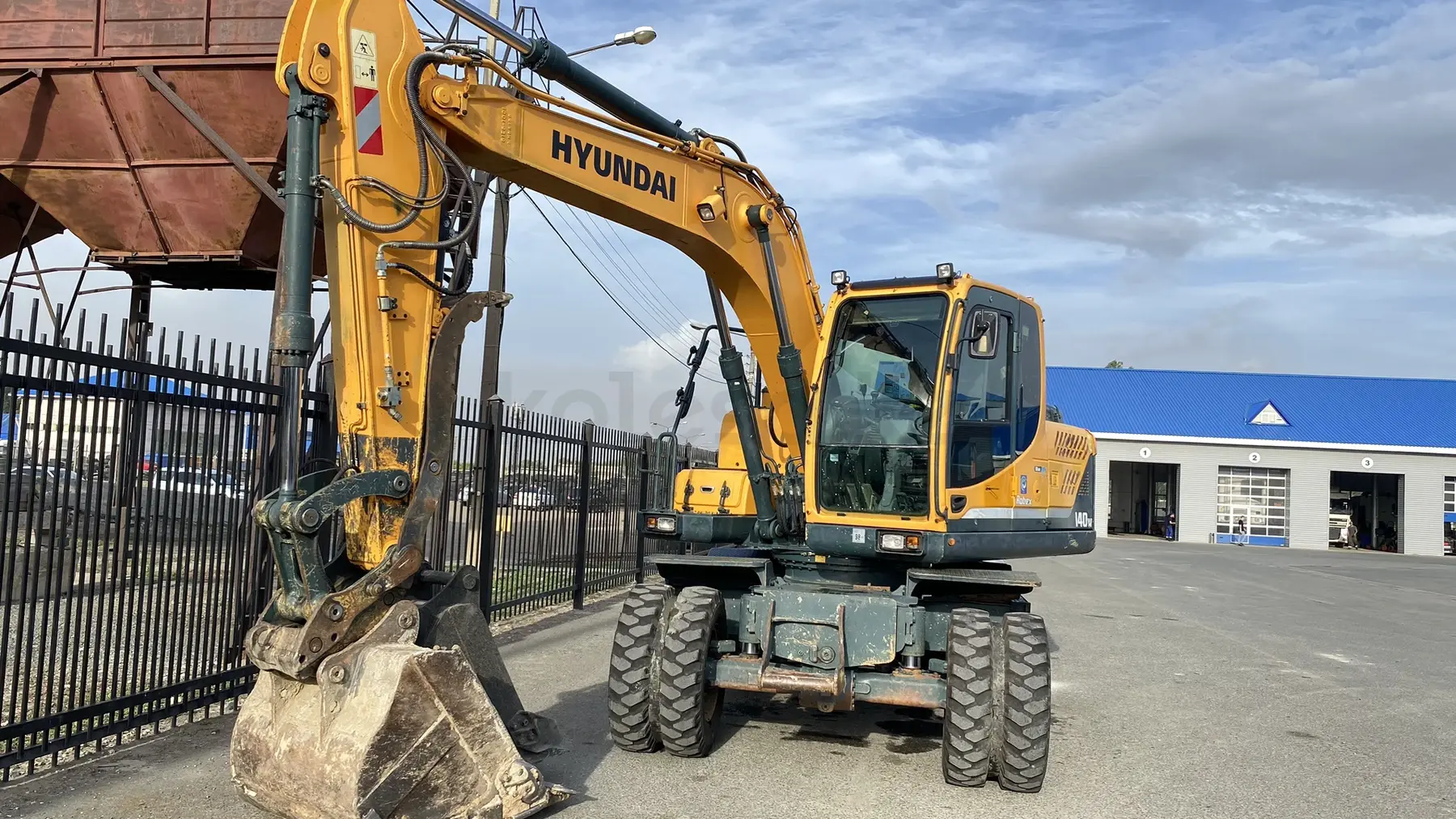 Hyundai ROBEX 140