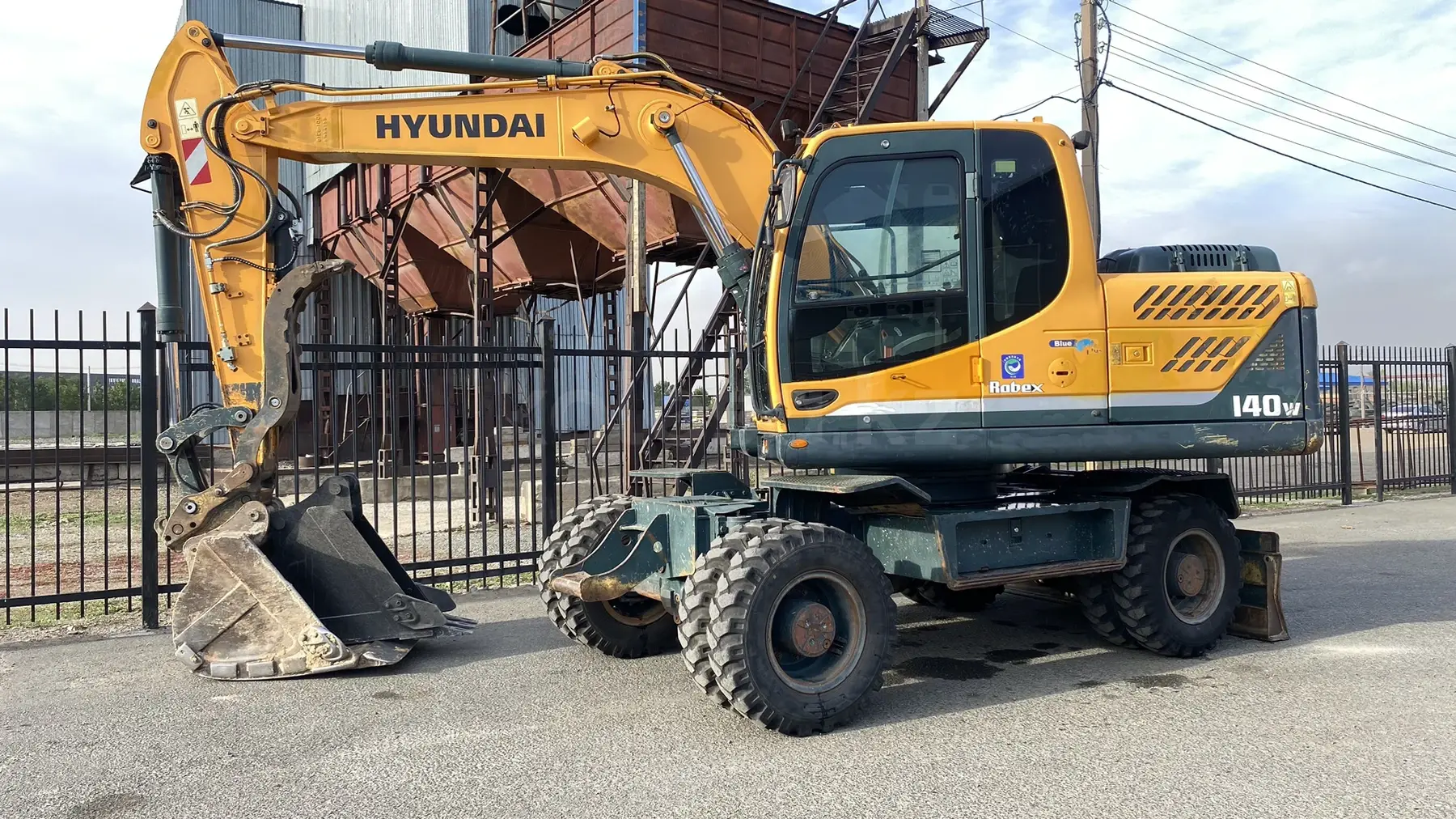 Hyundai ROBEX 140
