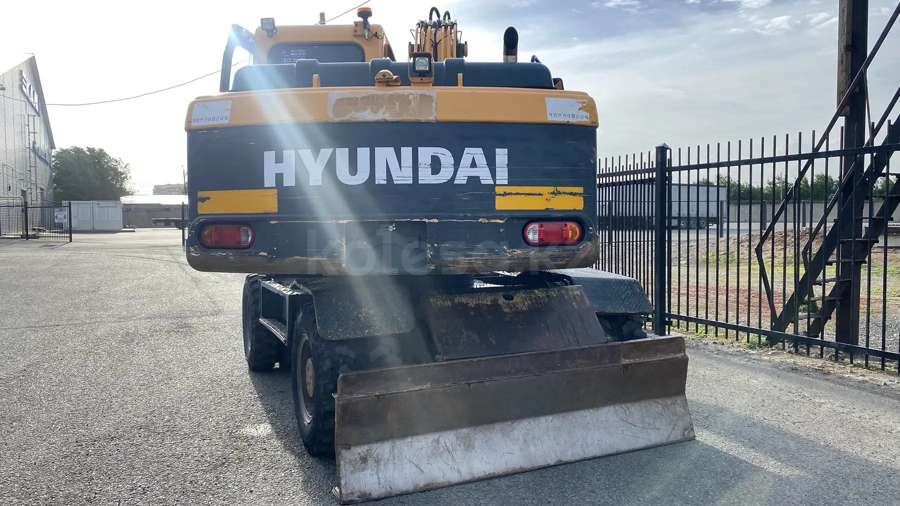 Hyundai ROBEX 140
