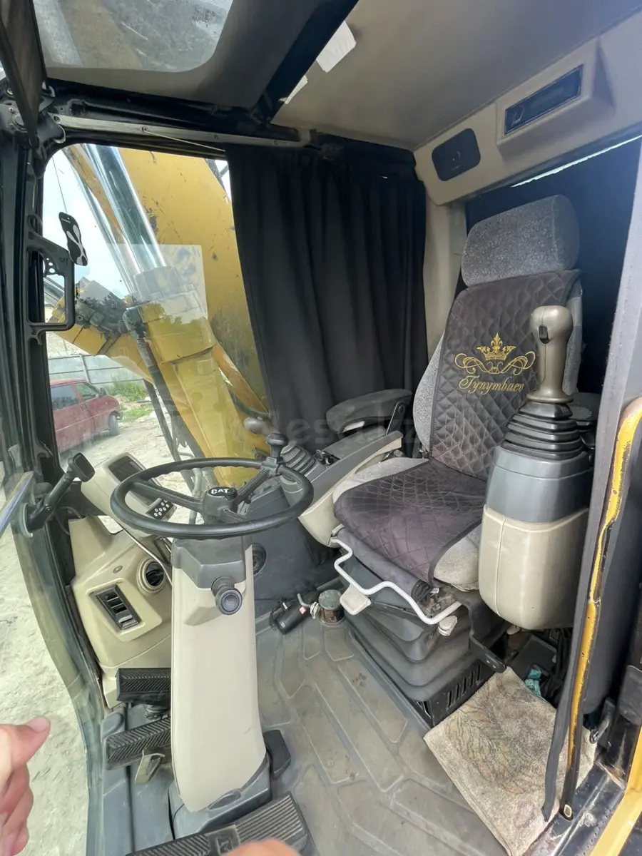 Caterpillar M315
