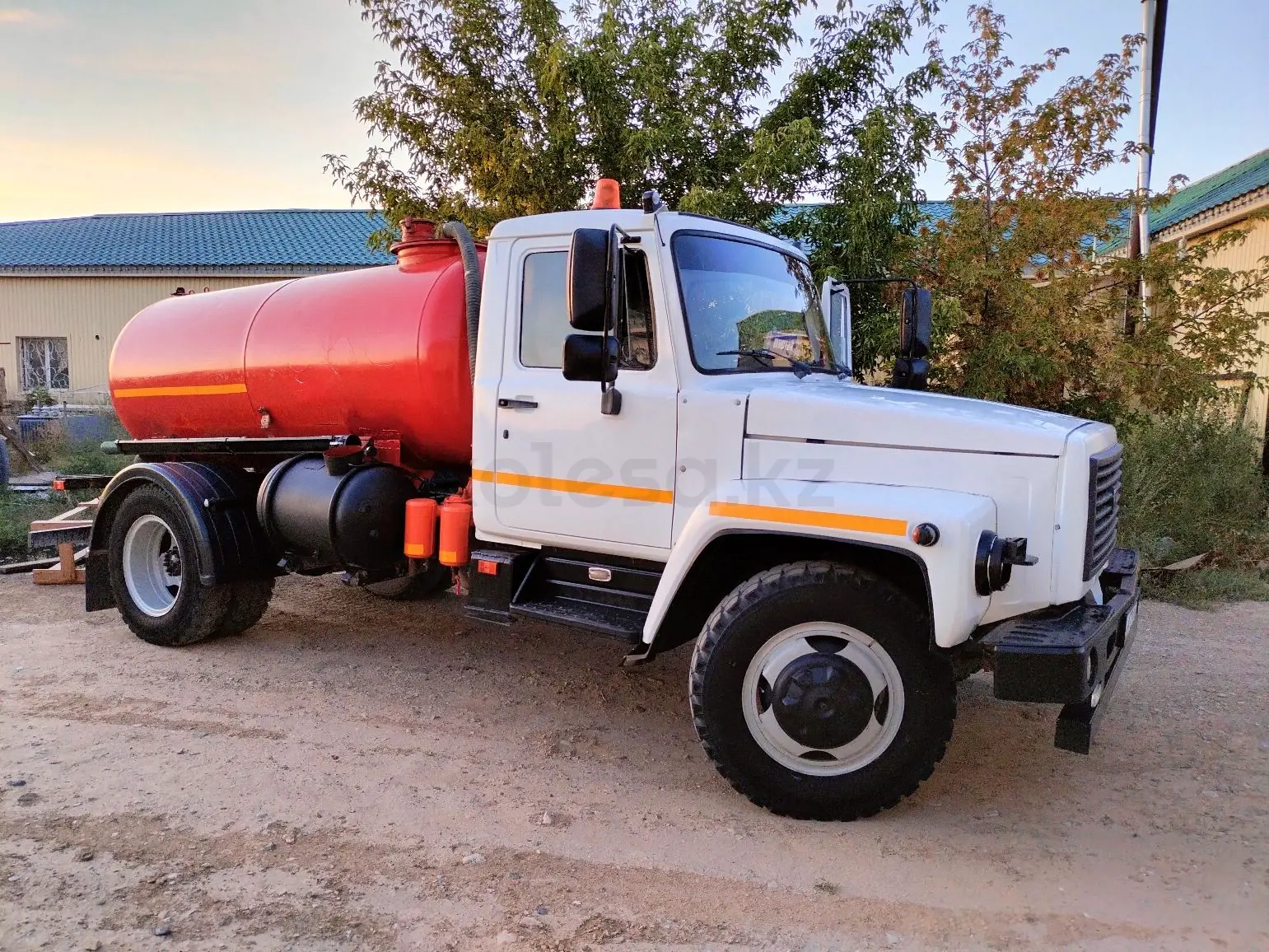 ГАЗ 3308 DA22