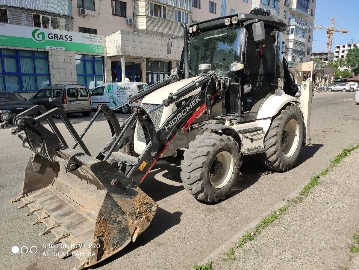 Hidromek HMK 102B