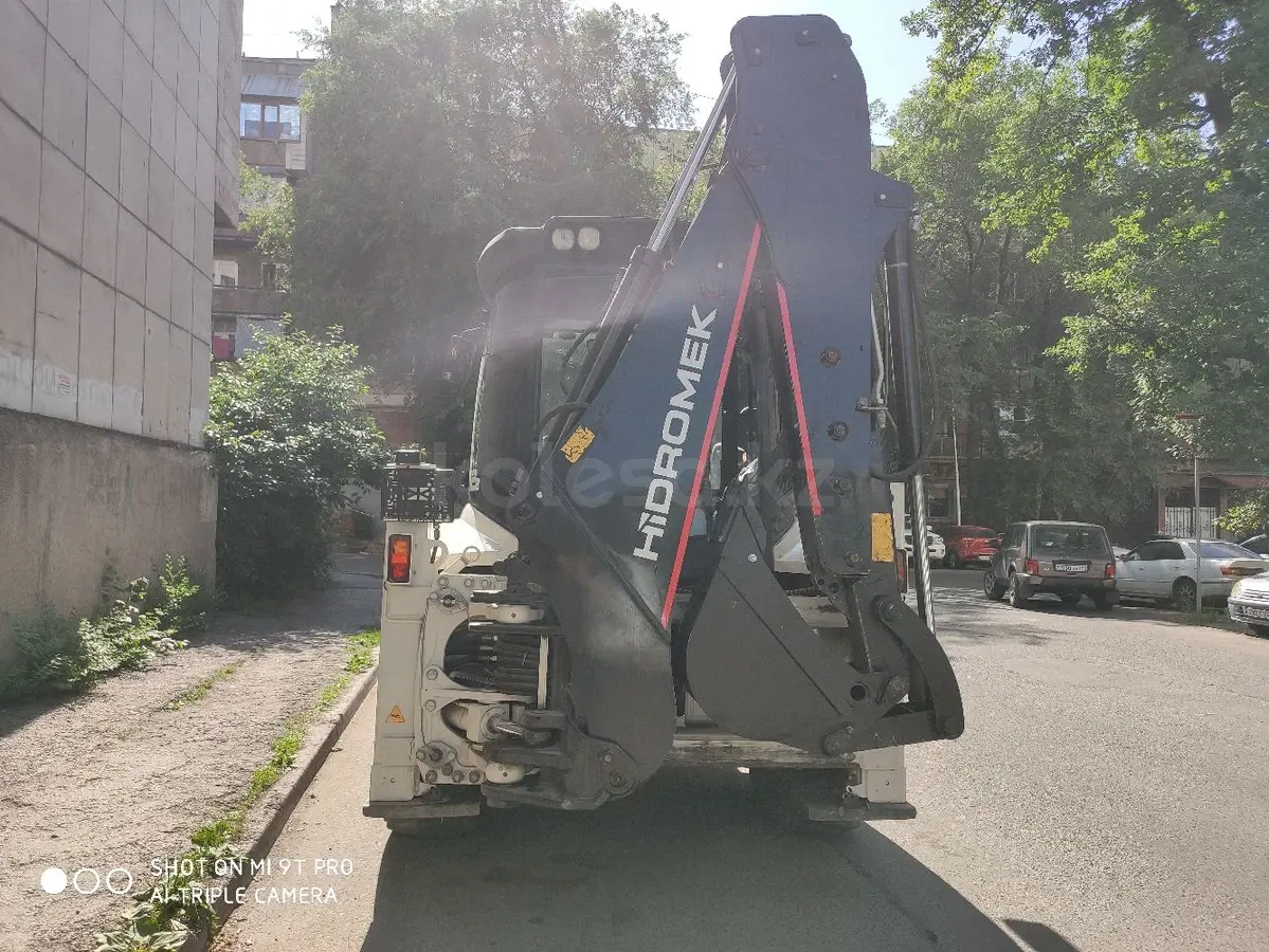 Hidromek HMK 102B