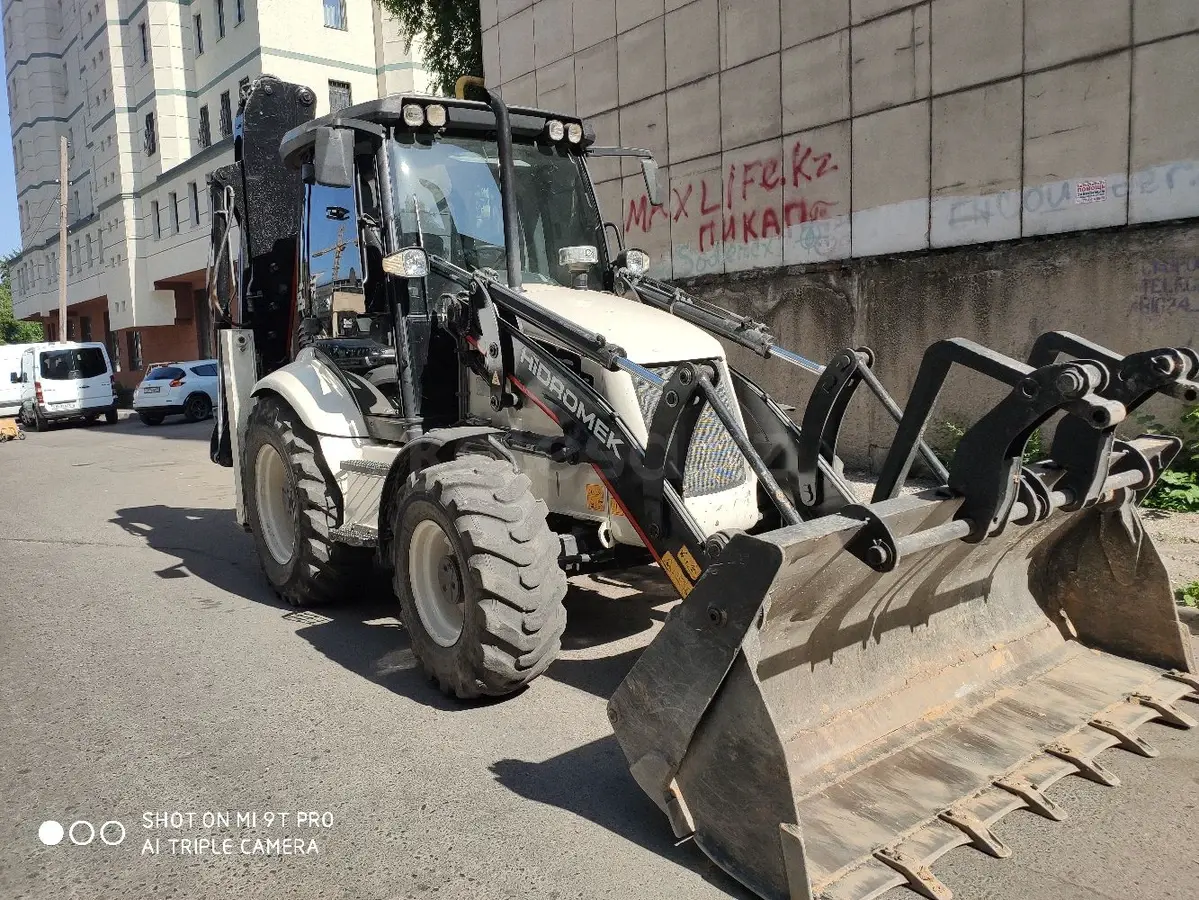 Hidromek HMK 102B
