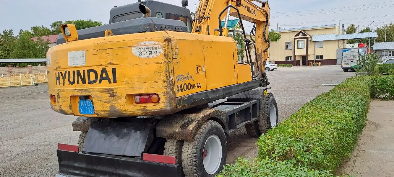 Hyundai R140W-7