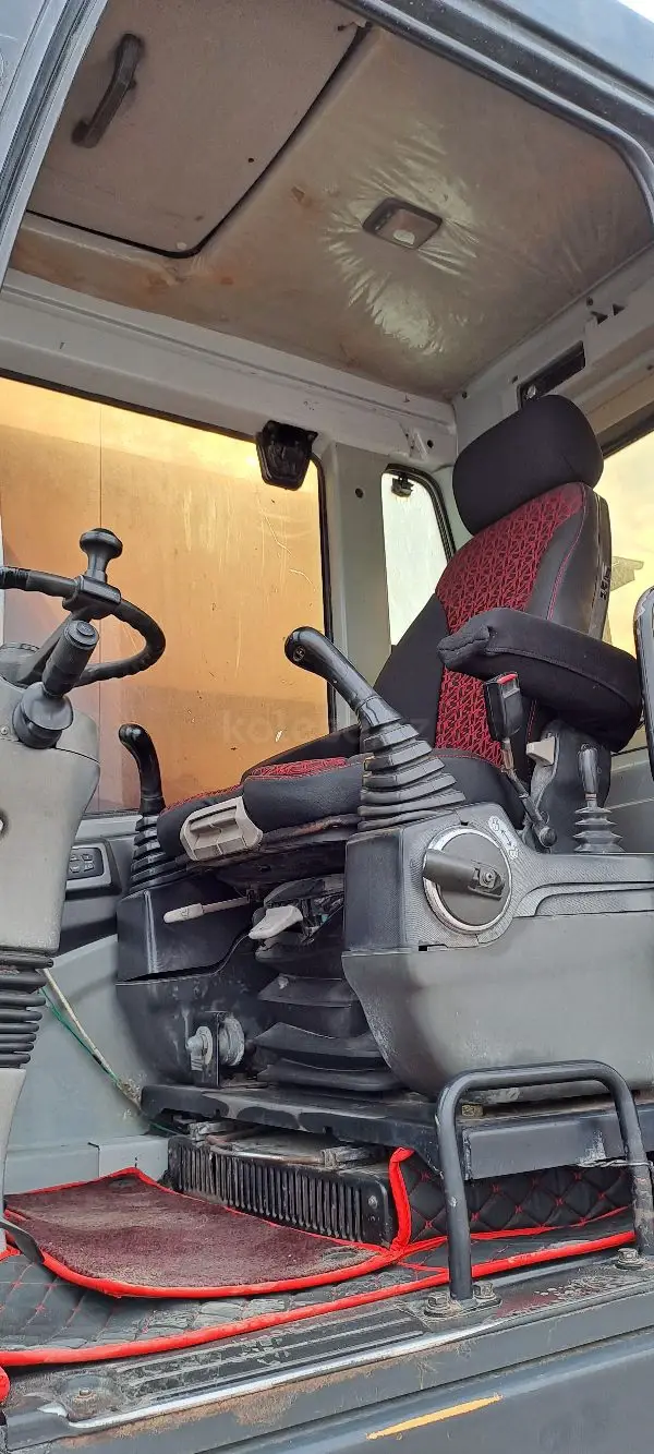 Hyundai R140W-7