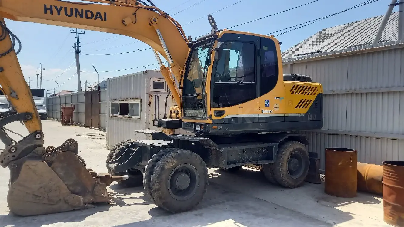 Hyundai R140W-7