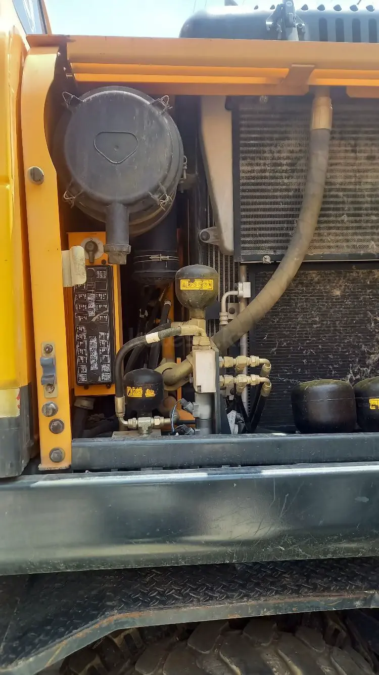 Hyundai R140W-7
