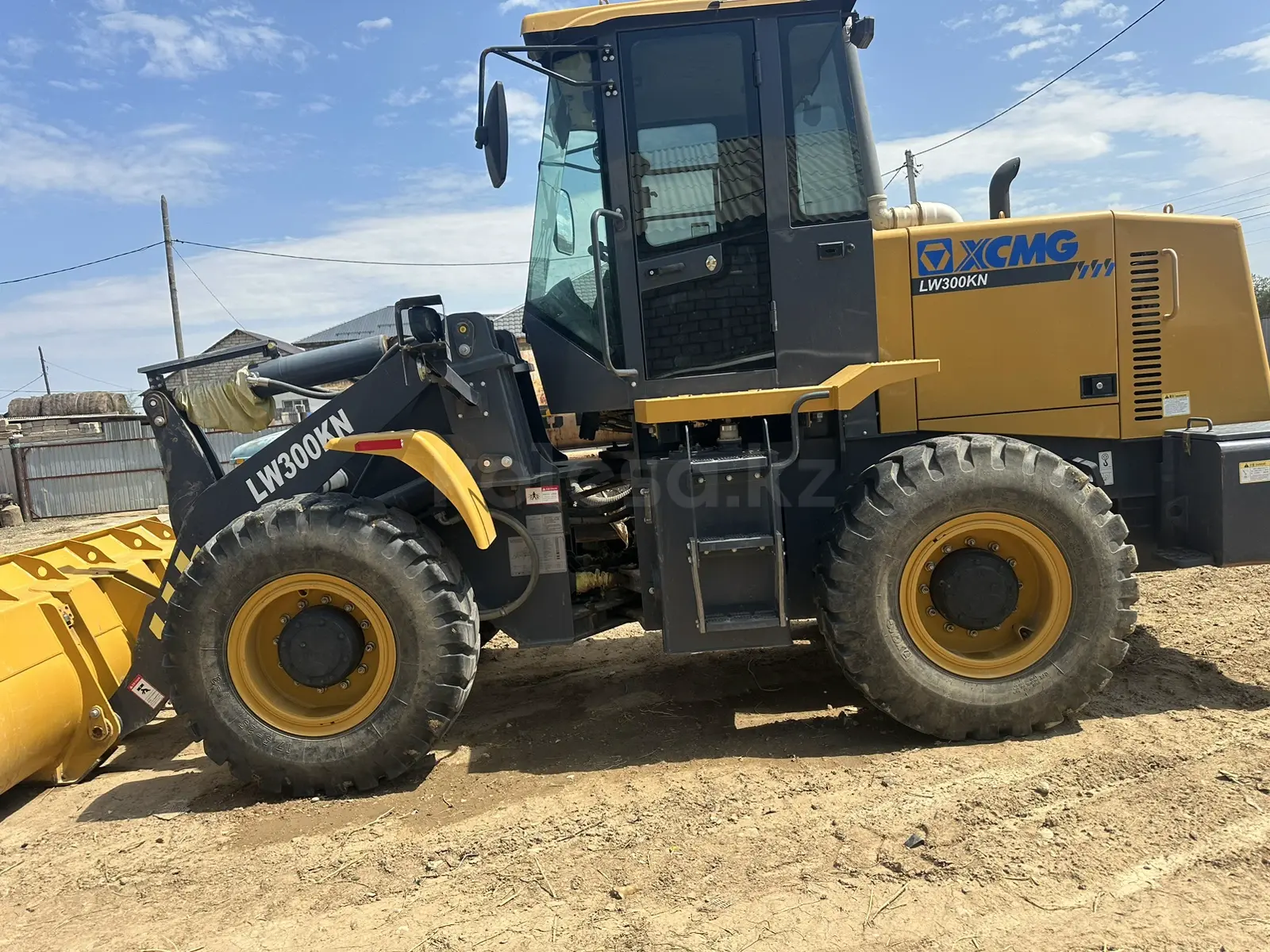 XCMG LW300KN