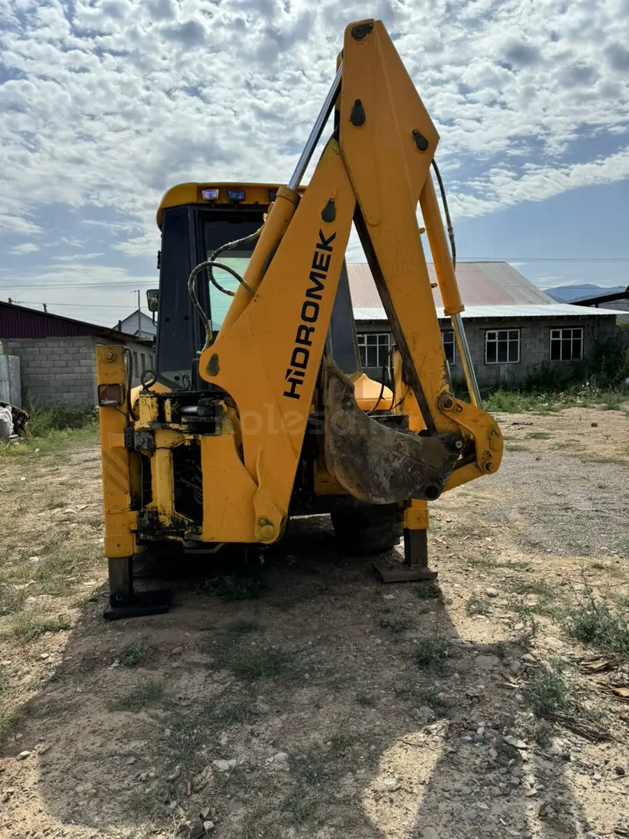 Hidromek MG 330