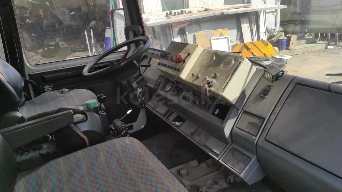 Isuzu 5 куб.м на шасси NQR90