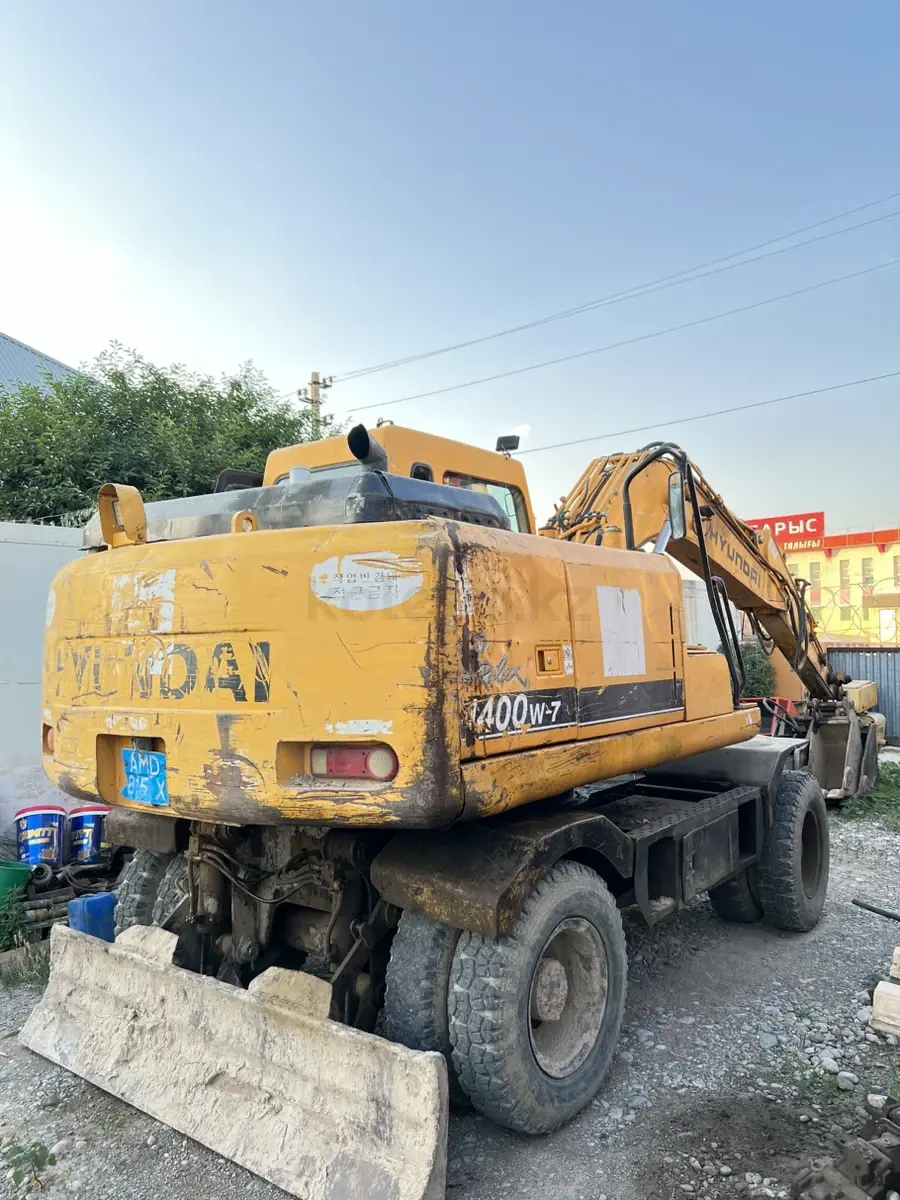Hyundai R140W-7
