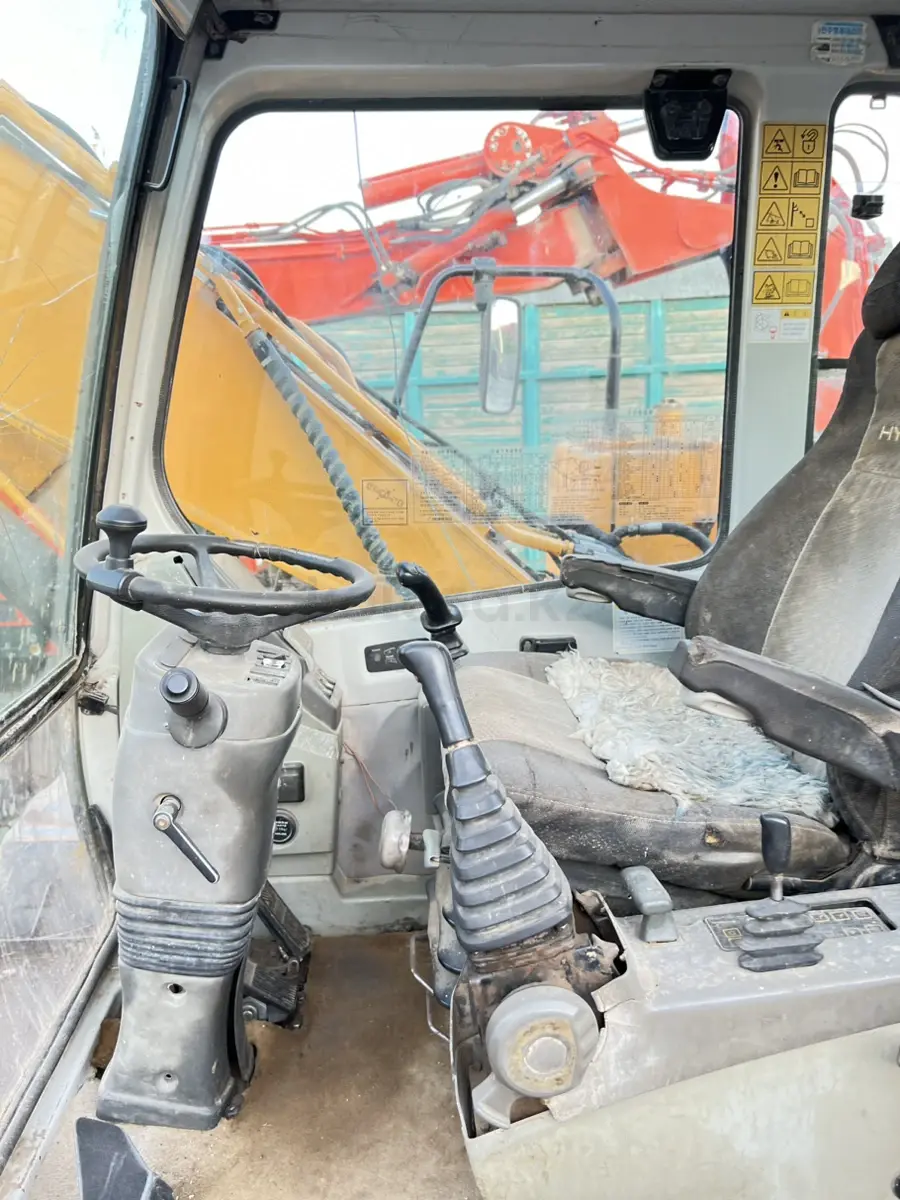 Hyundai R140W-7