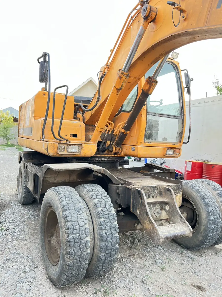 Hyundai R140W-7