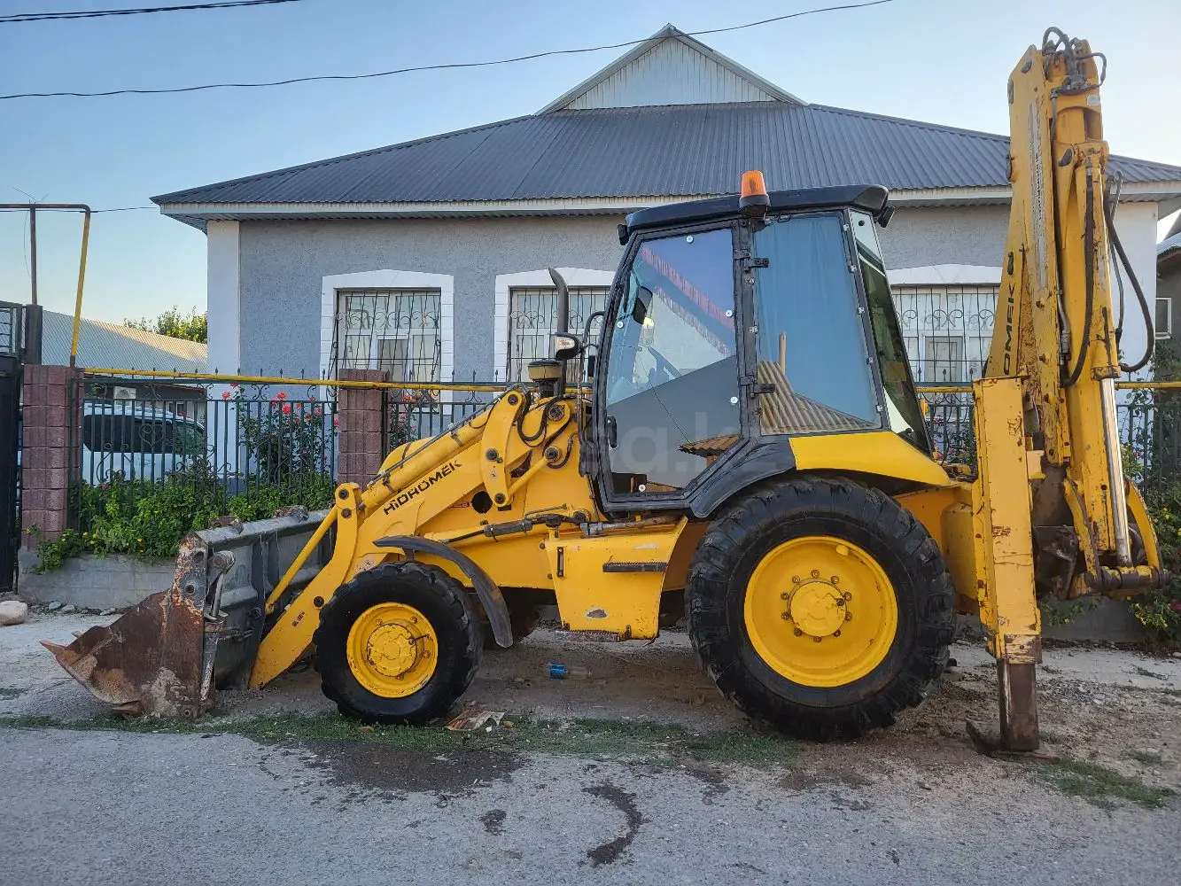 Hidromek HMK 102B