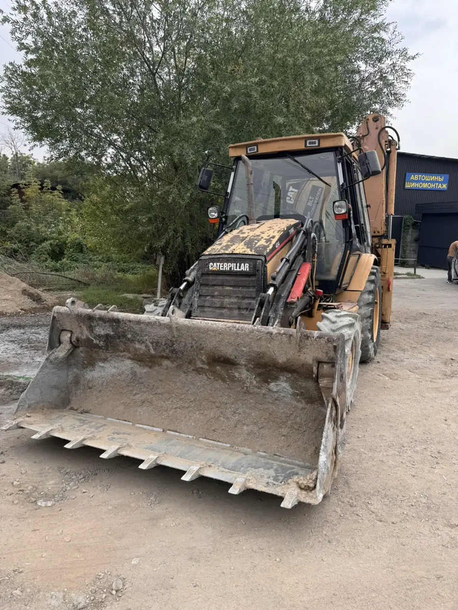 Caterpillar 428