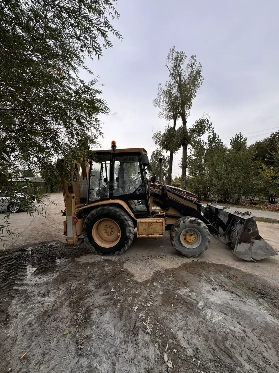 Caterpillar 428