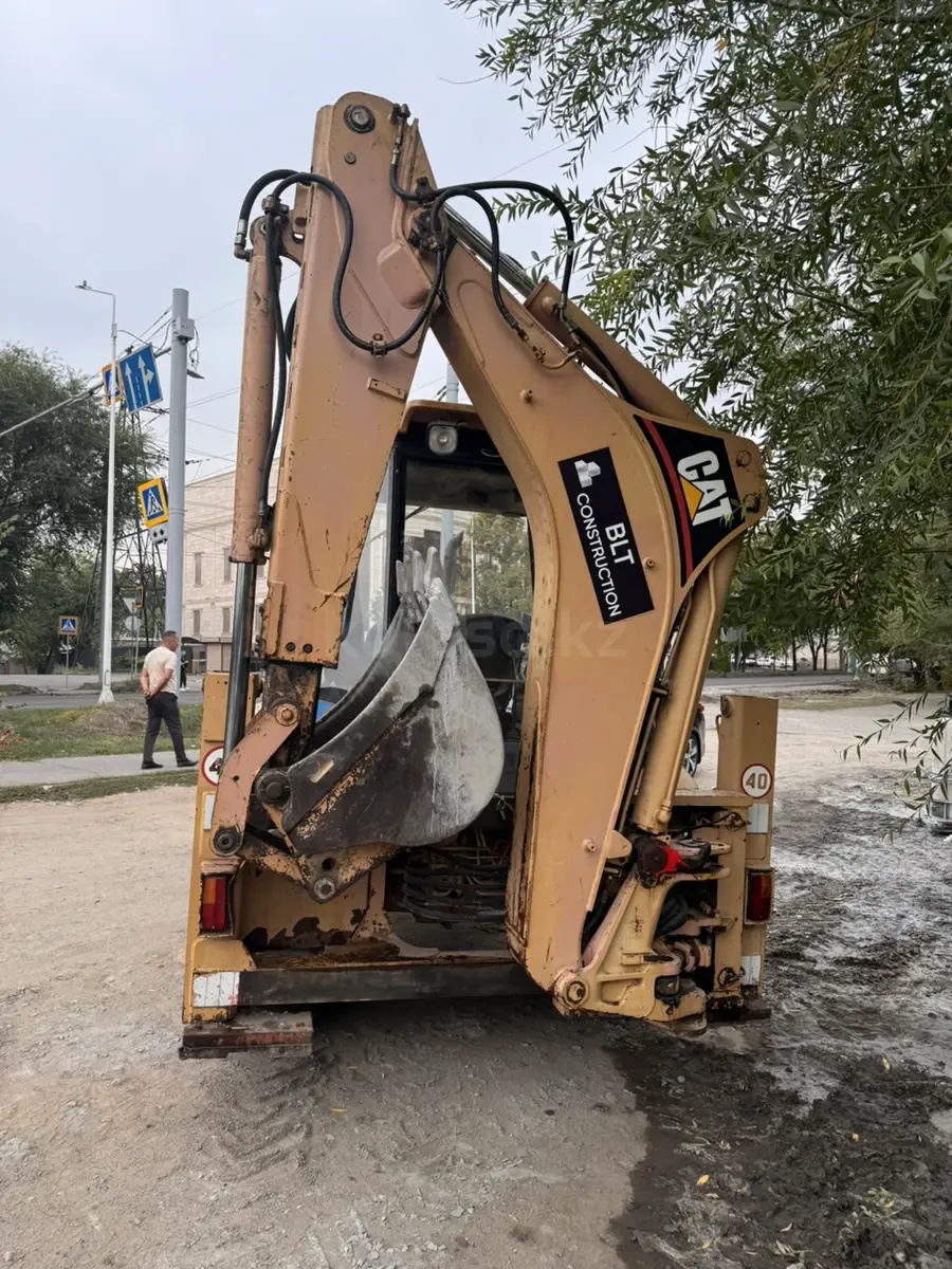 Caterpillar 428