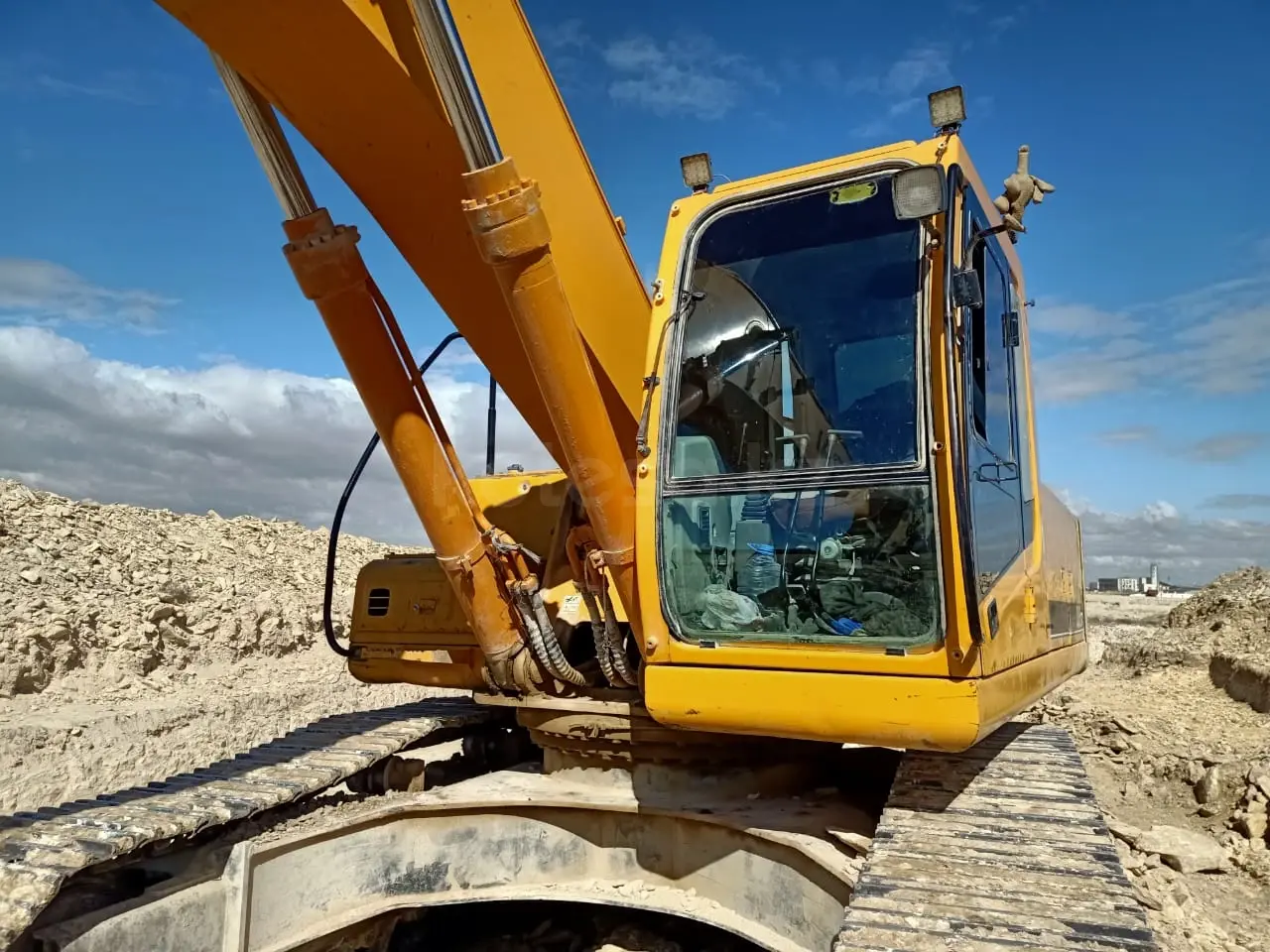 Hyundai R 305LC-7