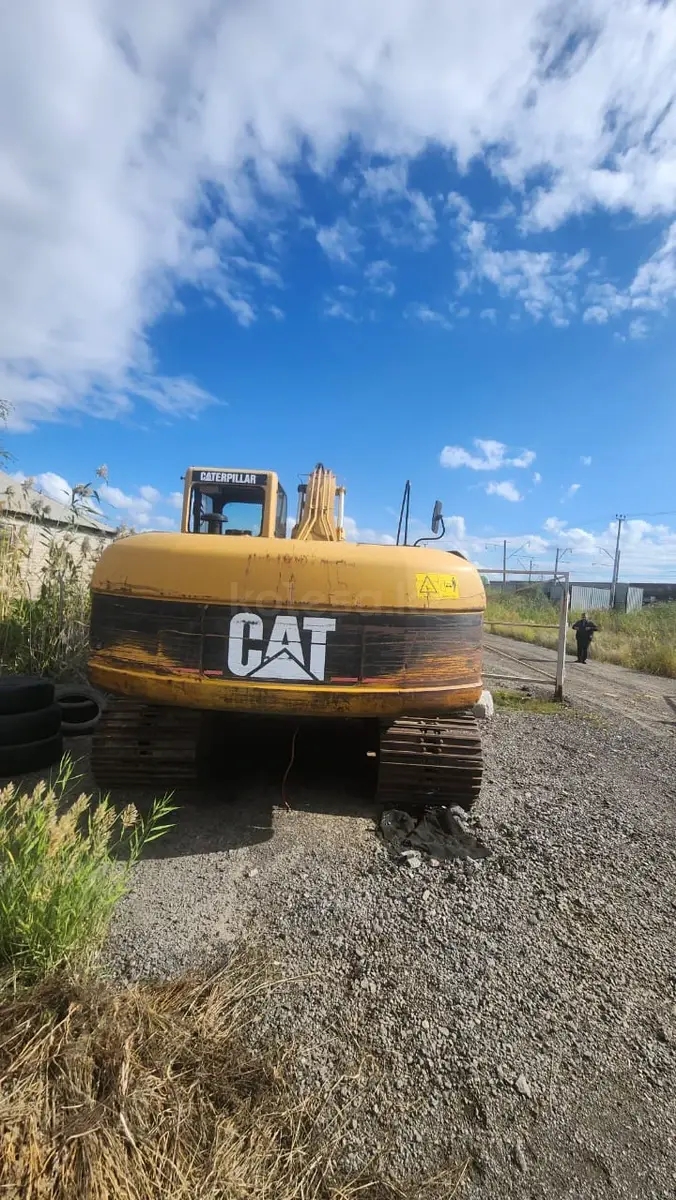 Caterpillar 320