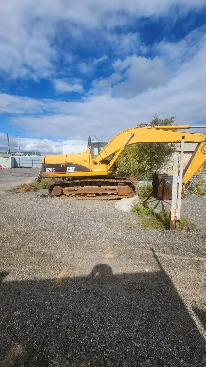 Caterpillar 320