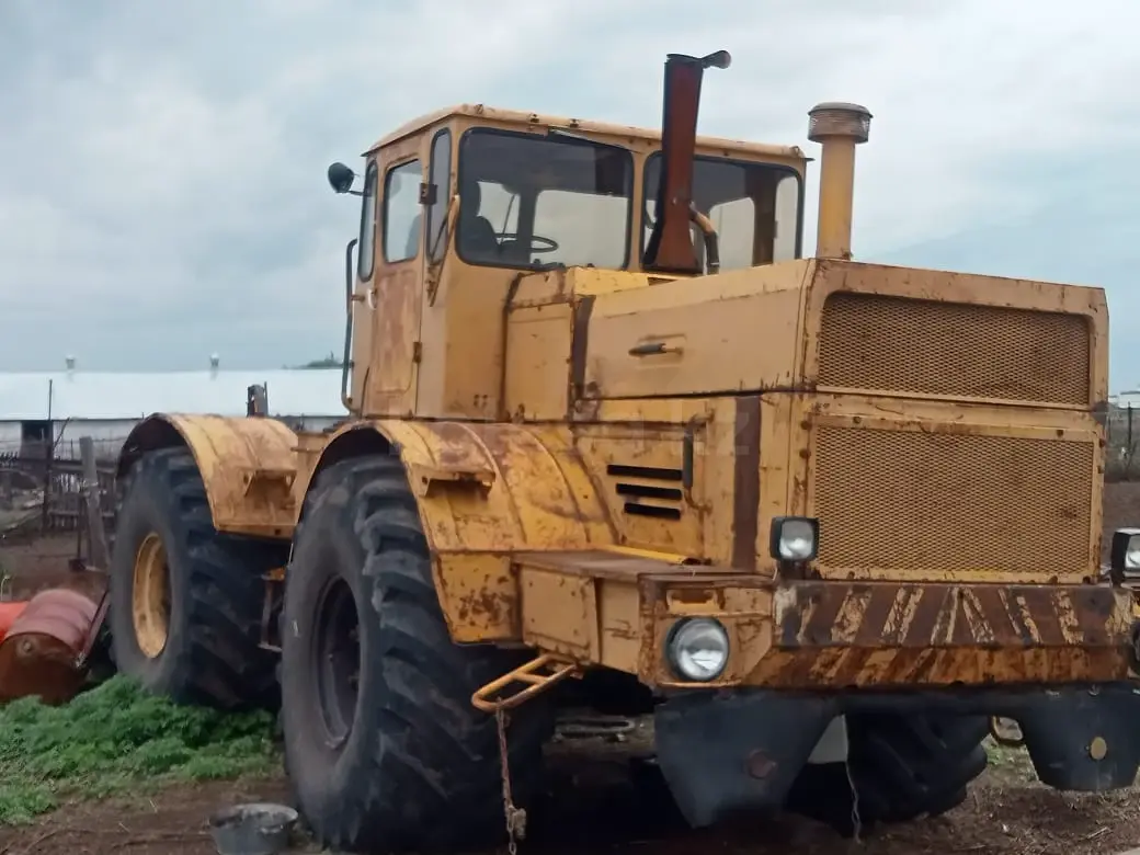 Кировец К-702