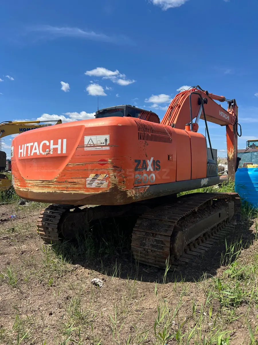 Hitachi ZX200