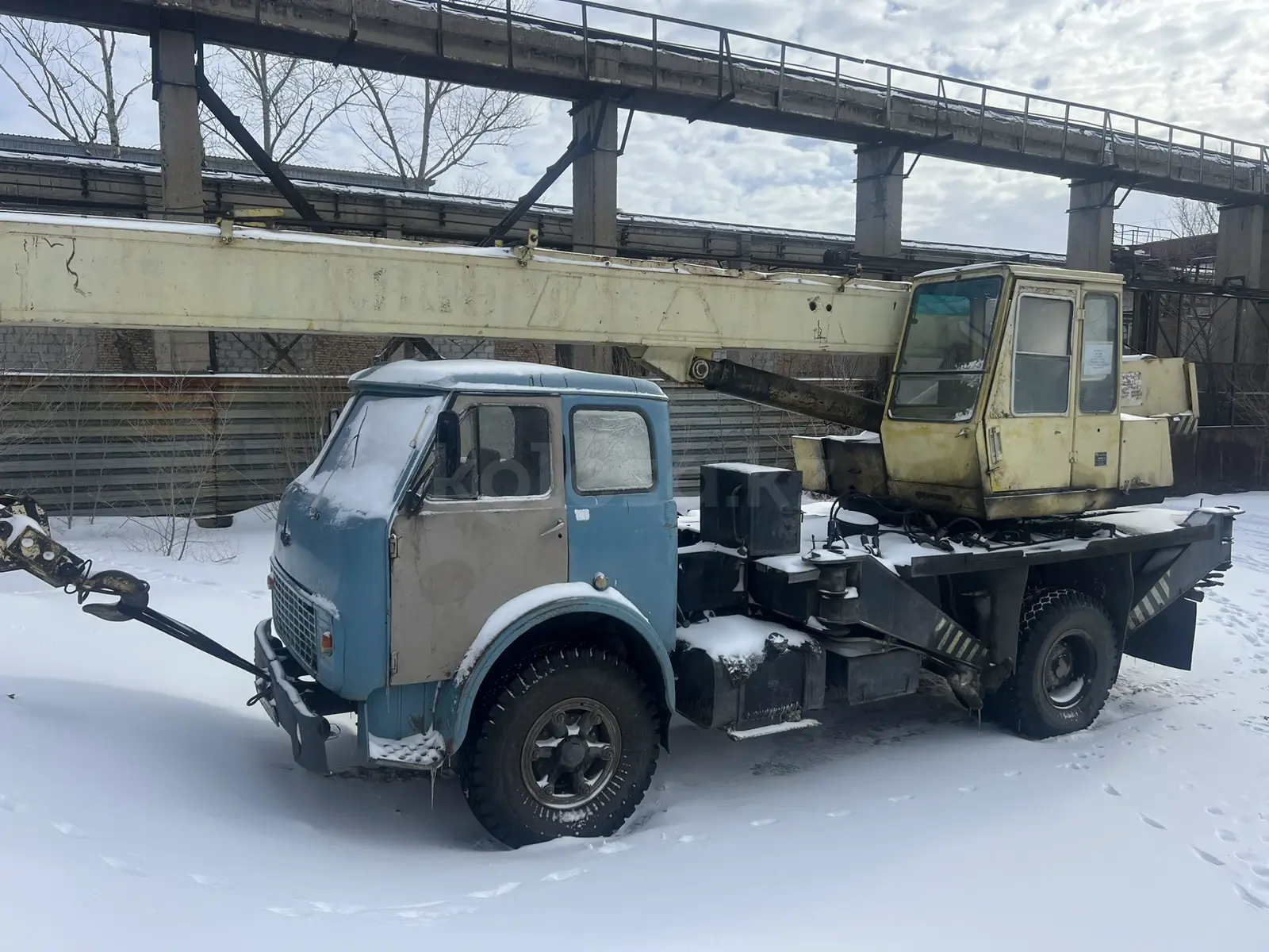МАЗ 6902В5