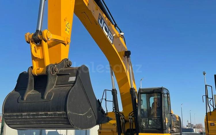 JCB JS 130