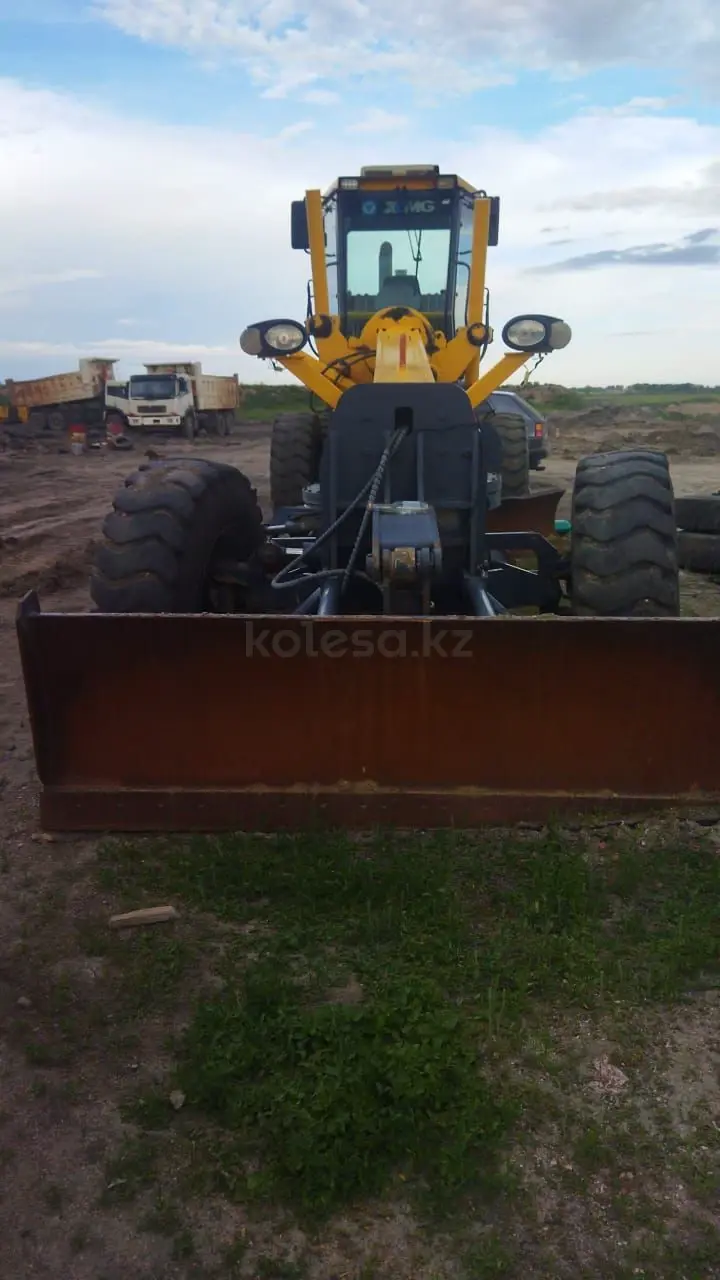 XCMG GR215