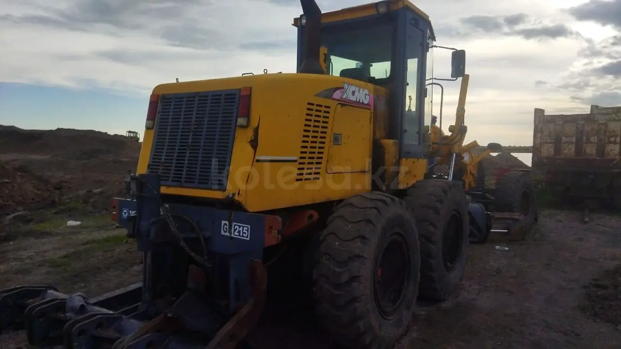 XCMG GR215